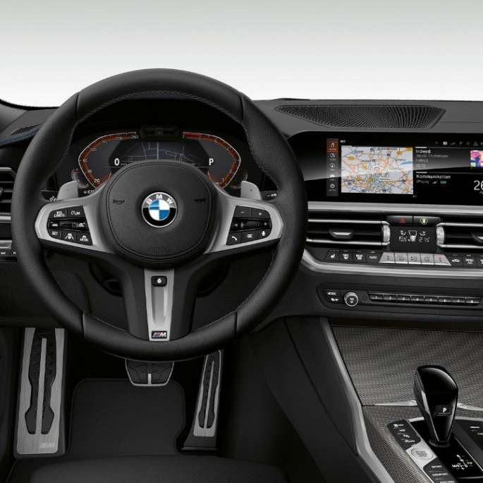 BMW 3. seeria Sedan mudeli M Sport juhikoht. BMW 3. seeria Sedan mudeli M Sport juhikoha lähivaade eest.
