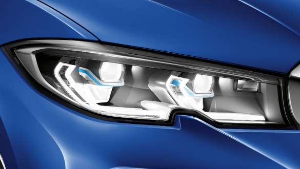BMW 3. seeria Sedan, BMW Laserlight. Vasakpoolse BMW Laserlight esitule lähivaade küljelt.