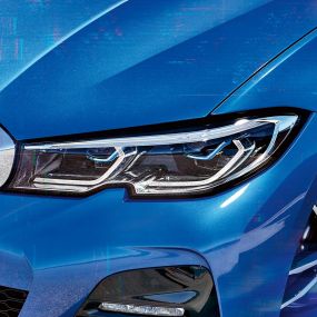 BMW 3. seeria Sedan, BMW Laserlight Parempoolse BMW Laserlight esitule lähivaade küljelt.