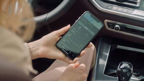 BMW 5. seeria Sedaan G30, BMW Connectedi laadimine BMW 5. seeria Sedaan G30 Facelift 2020, BMW Connectedi laadimine