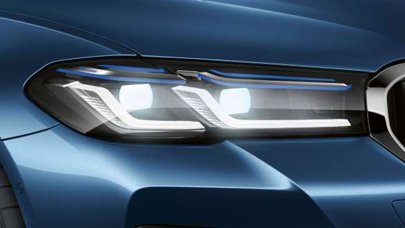 BMW 5. seeria Sedaan G30, BMW Laserlight BMW 5. seeria Sedaan Facelift 2020 Phytonic Blue, BMW Laserlight, lähivaade eest