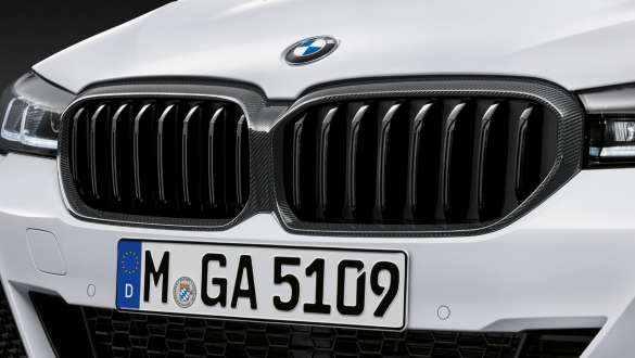 BMW 5. seeria Sedaan G30, BMW M süsinikkiust iluvõre BMW 5. seeria Sedaan G30, BMW M süsinikkiust iluvõre