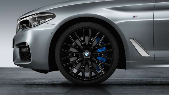 BMW 5. seeria Sedaan G30 20-tollised kergmetallveljed Cross-spoke style 636 Liquid Black BMW 5. seeria Sedaan G30 20-tollised kergmetallveljed Cross-spoke style 636 Liquid Black