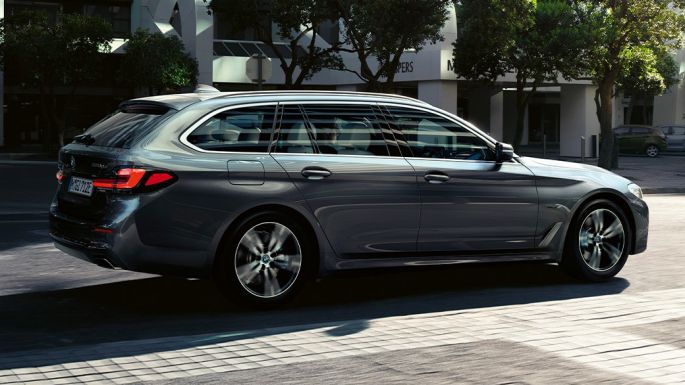 BMW 5. seeria Touring G31 külgvaade BMW 5. seeria Touring G31 Facelift 2020 Sophisto Grey, külgvaade