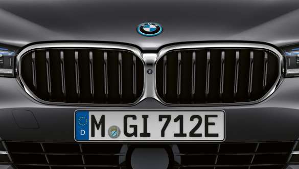 BMW 5. seeria Touring G31 BMW neerukujuline iluvõre BMW 5. seeria Touring G31 Facelift 2020, BMW neerukujuline iluvõre, lähivaade eest