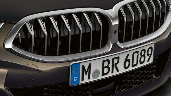 BMW M850i xDrive Dravit Grey metallik, eestvaade, aktiivse õhuvooluga neerukujuline iluvõre. BMW M850i xDrive Dravit Grey metallik, eestvaade, aktiivse õhuvooluga neerukujuline iluvõre.