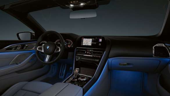 BMW M850i xDrive, Dravit Grey metallik, salongivalgustus. BMW M850i xDrive, Dravit Grey metallik, salongivalgustus.