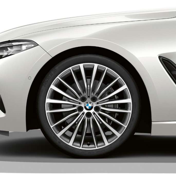 19-tollised kahetoonilised kergmetallveljed Multi-spoke style 731. BMW 8. seeria Coupé, 19-tollised kahetoonilised kergmetallveljed Multi-spoke style 731.