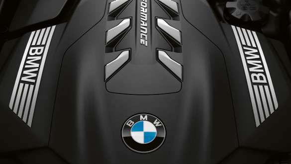 BMW TwinPower Turbo 6-silindriline reas-diiselmootor. BMW 8. seeria Coupé, pealtvaade, BMW TwinPower Turbo 6-silindriline reas-diiselmootor.