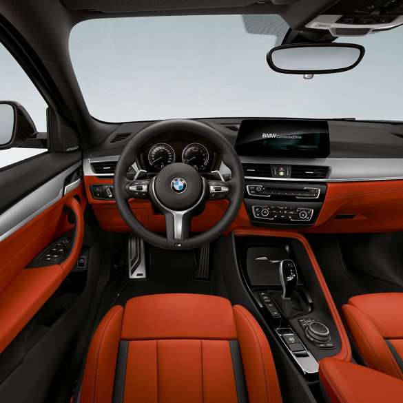 BMW X2 M35i juhikoht BMW X2 M35i F39 salong, juhikoht