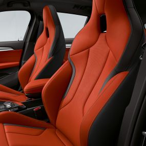 BMW X2 M35i M-sportistmed BMW X2 M35i F39 salong, M-sportistmed