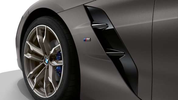 Air Breather BMW Z4 M40i G29 Air Breather BMW Z4 Roadster M40i G29 2019 BMW Individual Frozen Grey metallik lähivaade
