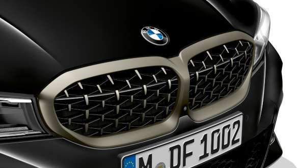 BMW M340i xDrive Sedaan G20 2020, M-aerodünaamikapakett BMW M340i xDrive Sedaan G20 2020 Sapphire Black metallik, M-aerodünaamikapakett, lähivaade eest