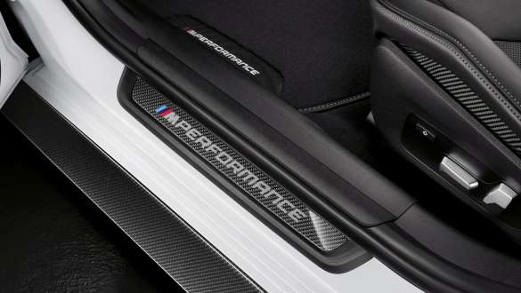 BMW M3 Sedaan G80 2020, M Performance’i ukseläve süsinikkiust viimistlus BMW M3 Sedaan G80 2020 M Performance’i ukseläve süsinikkiust viimistlus, lähivaade