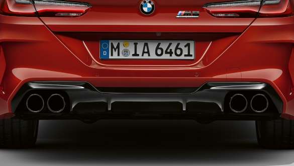 M Sport väljalaskesüsteem. BMW M8 Competition Cabrio koos M Sport väljalaskesüsteemiga.