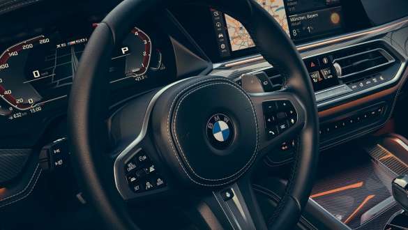 BMW X6 M50i Steptronic Sport käigukast. BMW X6 M50i Steptronic Sport käigukast.