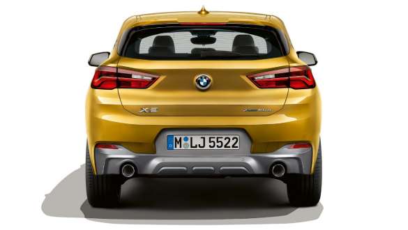 BMW X2 F39, tagantvaade BMW X2 2018 F39, Galvanic Gold metallik, tagantvaade