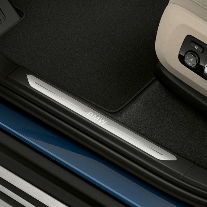 Mudel xLine, BMW X5 xDrive40i, ukselävekate Mudel xLine, BMW X5 xDrive40i G05 2018 toonis Phytonic Blue metallik, ukselävekate