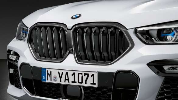 BMW X6 G06 2019, M Performance’i süsinikkiust neerukujuline iluvõre BMW X6 G06 2019, M Performance’i süsinikkiust neerukujuline iluvõre