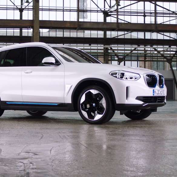 BMW iX3 G08 2020 ühenduvuse video BMW iX3 G08 2020 Mineral White metallik ühenduvuse video