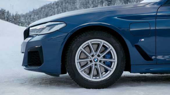 17" BMW kergmetallvelt V-spoke style 618 Reflex silver, talverataste täiskomplekt BMW sügistalvine lisavarustus, 17" BMW kergmetallvelt V-spoke style 618 Reflex Silver, talverataste täiskomplekt