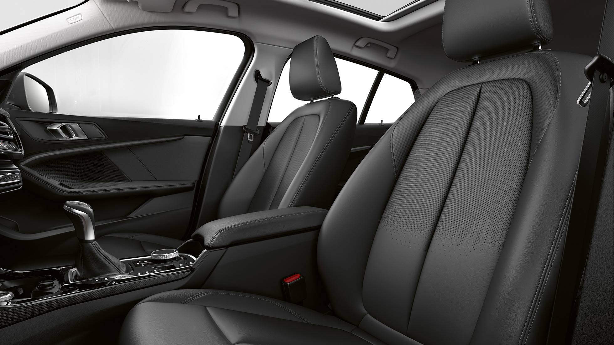 Nahast 'Dakota Black' istmed. BMW 1. seeria mudeli Advantage salong koos nahast 'Dakota Black' istmetega.