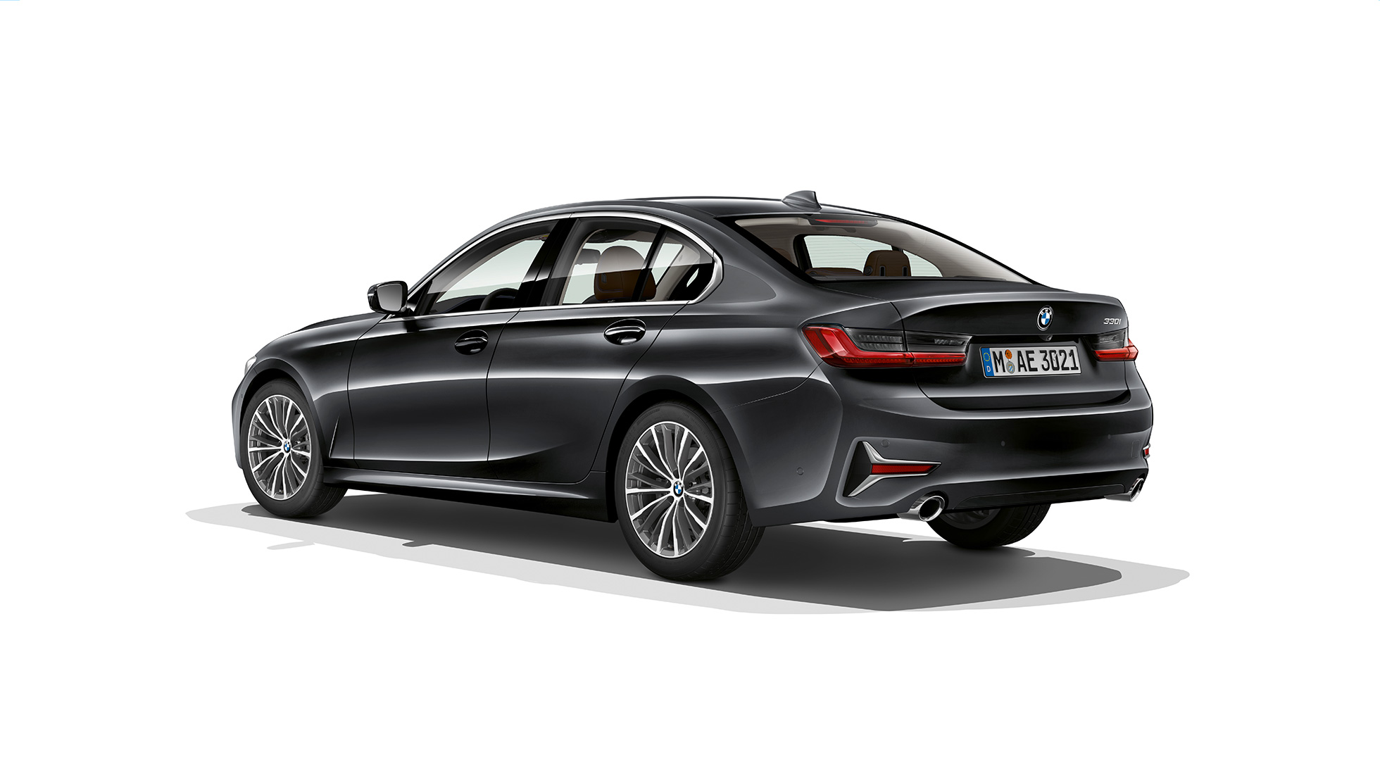 BMW 3. seeria Sedan, mudel Luxury Line tagant. BMW 3. seeria Sedan mudel Luxury Line kolm neljandikku tagantvaates.