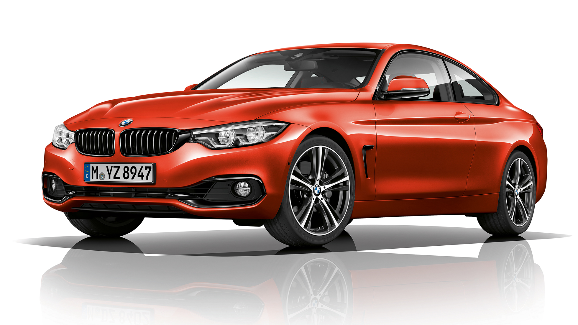BMW 4. seeria Coupé, mudeli Sport Line kolm neljandikku eestvaade BMW 4. seeria Coupé, mudeli Sport Line kolm neljandikku eestvaade