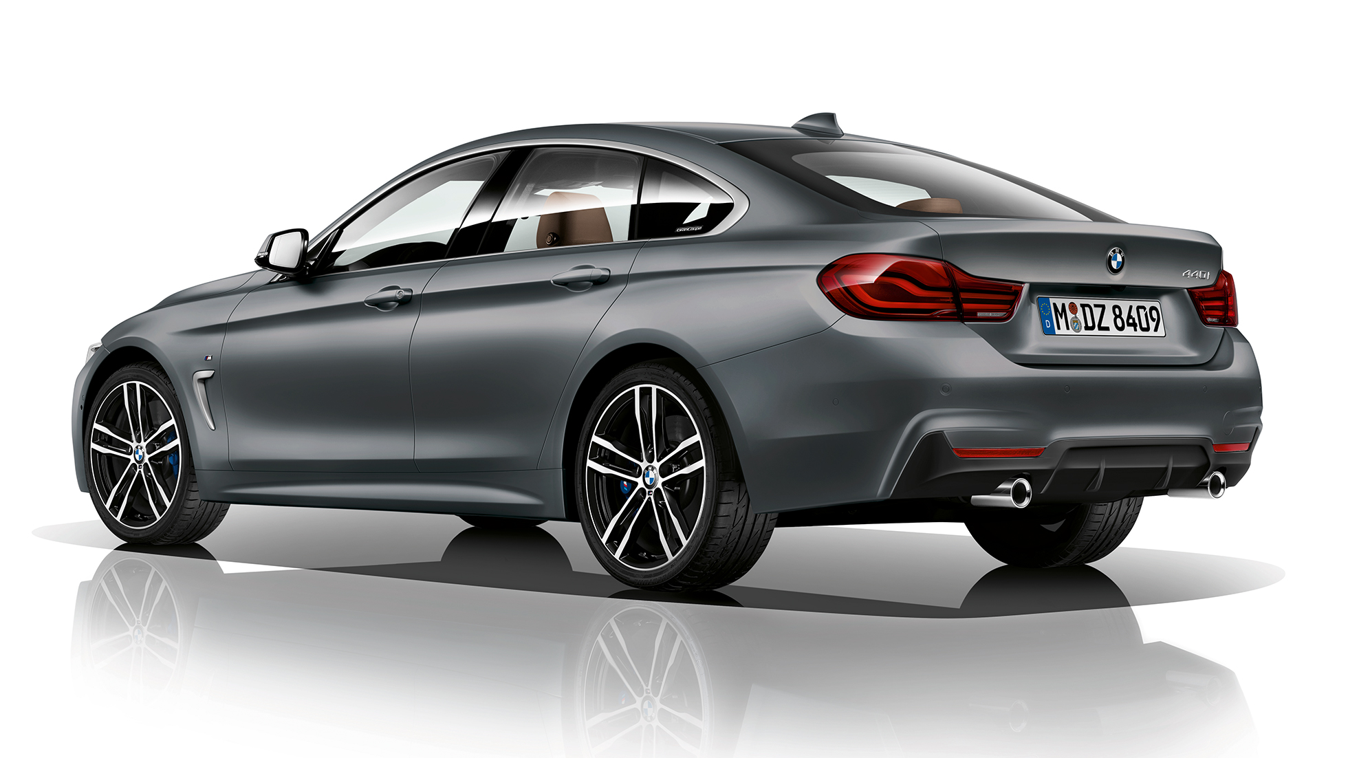 BMW 4. seeria Gran Coupé, mudeli M Sport kolm neljandikku tagantvaade BMW 4. seeria Gran Coupé, mudeli M Sport kolm neljandikku tagantvaade