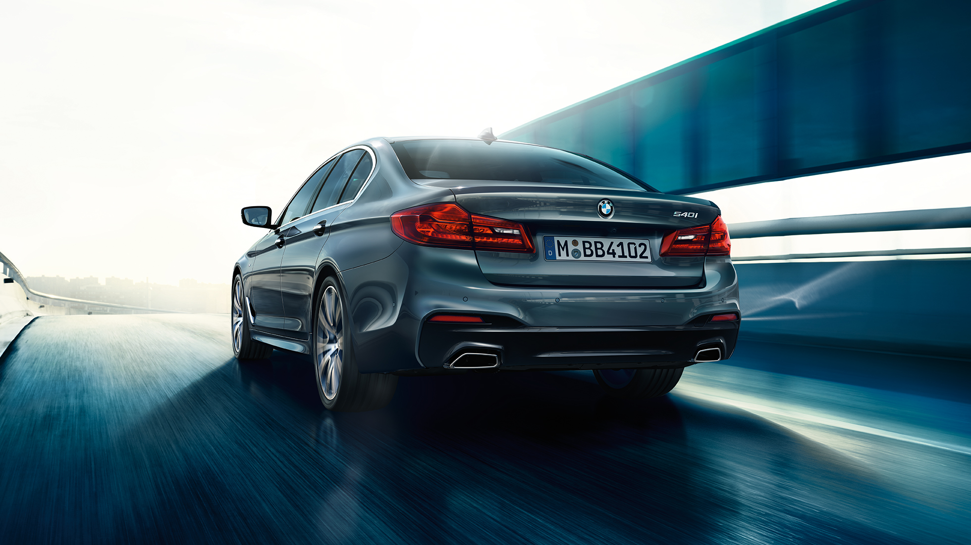 Tagaosa, BMW 5. seeria Sedan BMW 5. seeria Sedan, 540i Sedan G30 toonis Bluestone metallik, tagantvaade