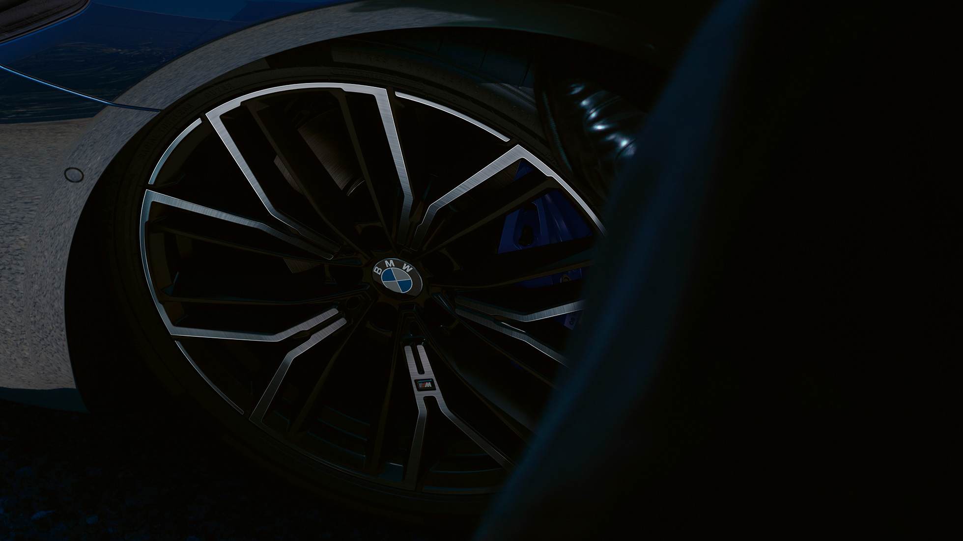 BMW 5. seeria Sedaan G30, M-kergmetallveljed Y-spoke 846 M BMW 5. seeria Sedaan G30 Facelift 2020 Phytonic Blue, M-kergmetallveljed Y 846 M, lähivaade