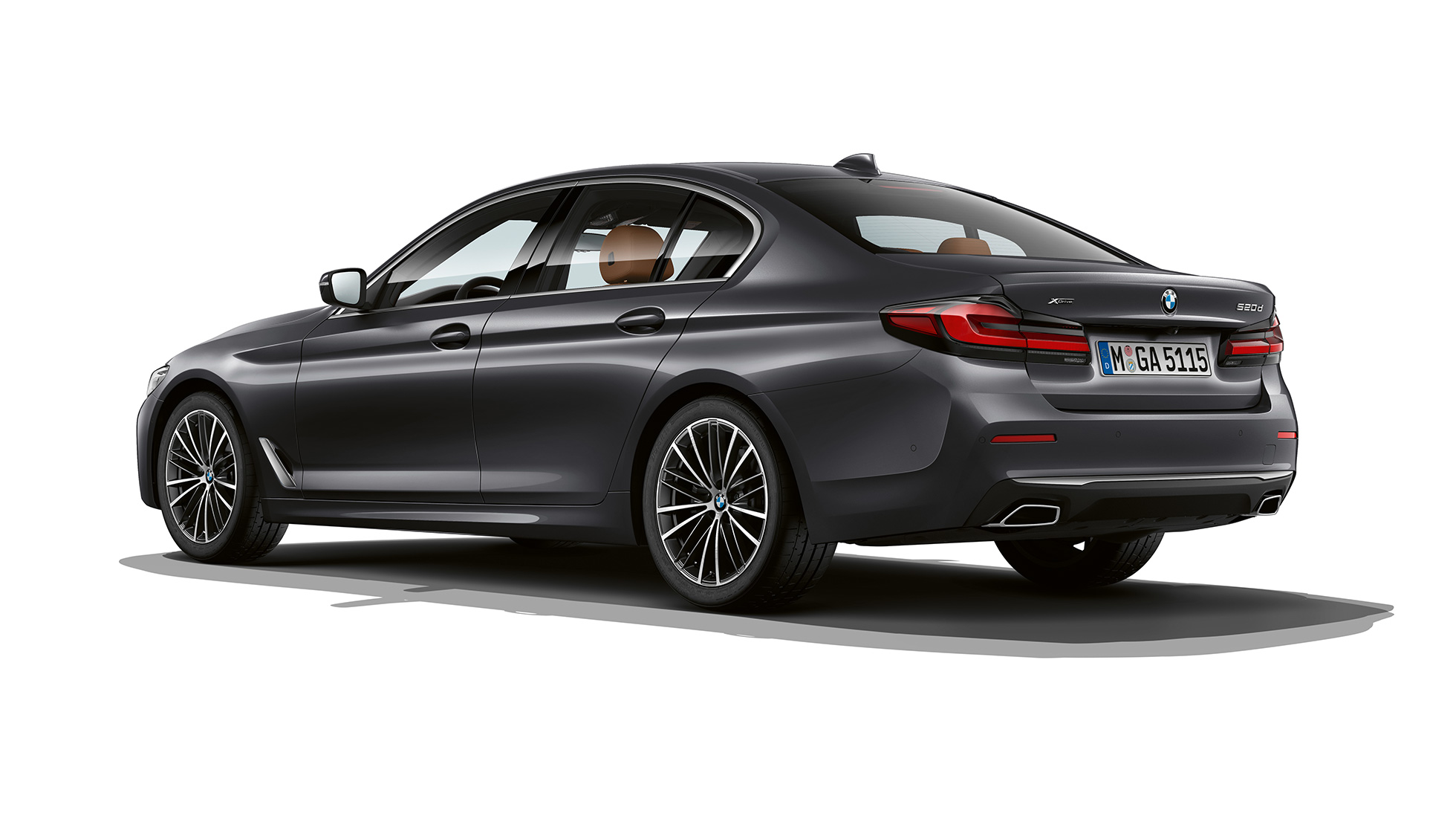 BMW 5. seeria Sedaan G30 baasvarustus, tagant BMW 5. seeria Sedaan 540i G30 2020, Sophisto Grey, baasvarustus, kolm neljandikku tagantvaade