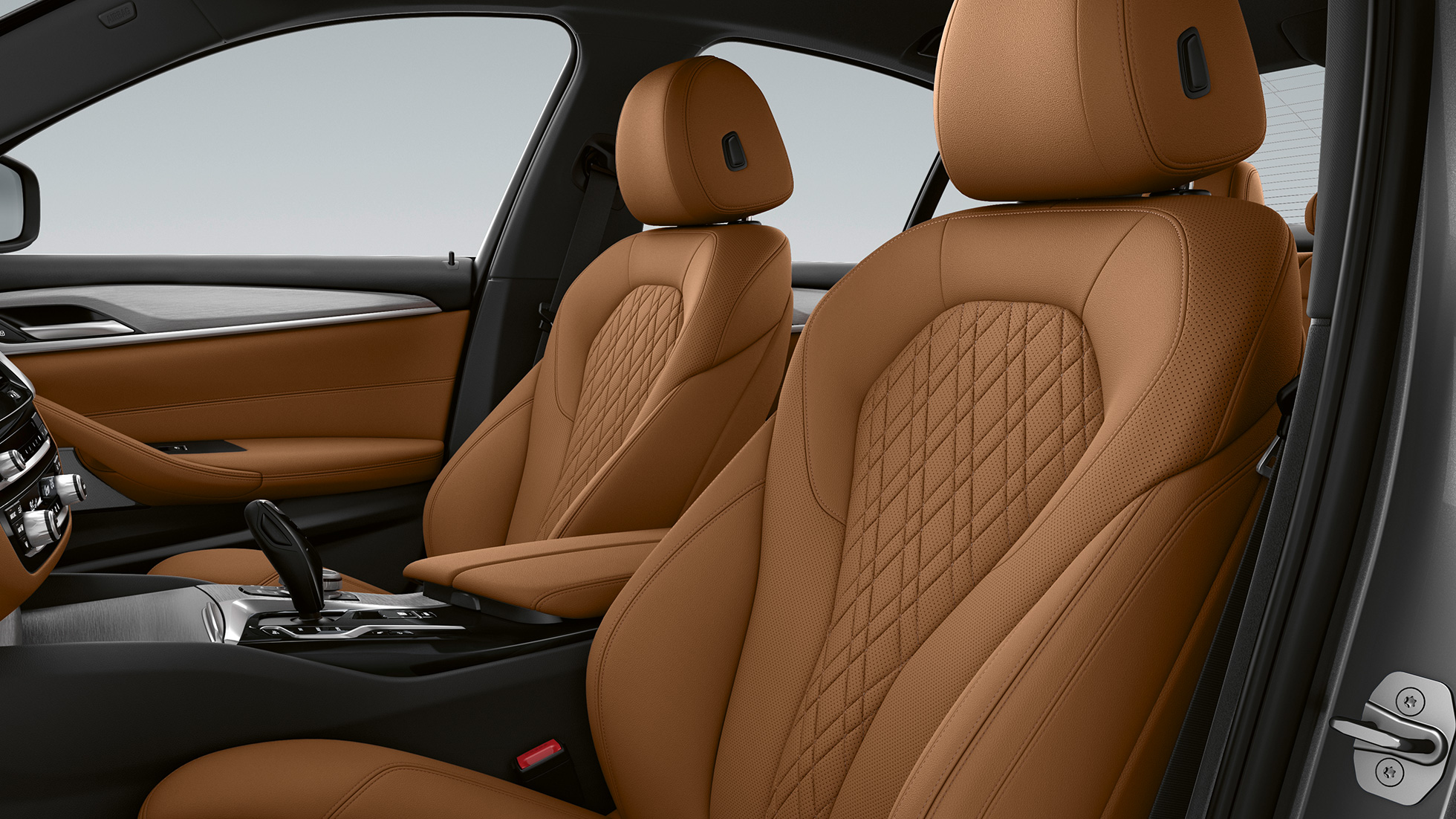 BMW 5. seeria Sedaan G30 baasvarustus, istmekatted BMW 5. seeria Sedaan 540i G30 2020 baasvarustus, salong Sensatec Cognac, istmekatted