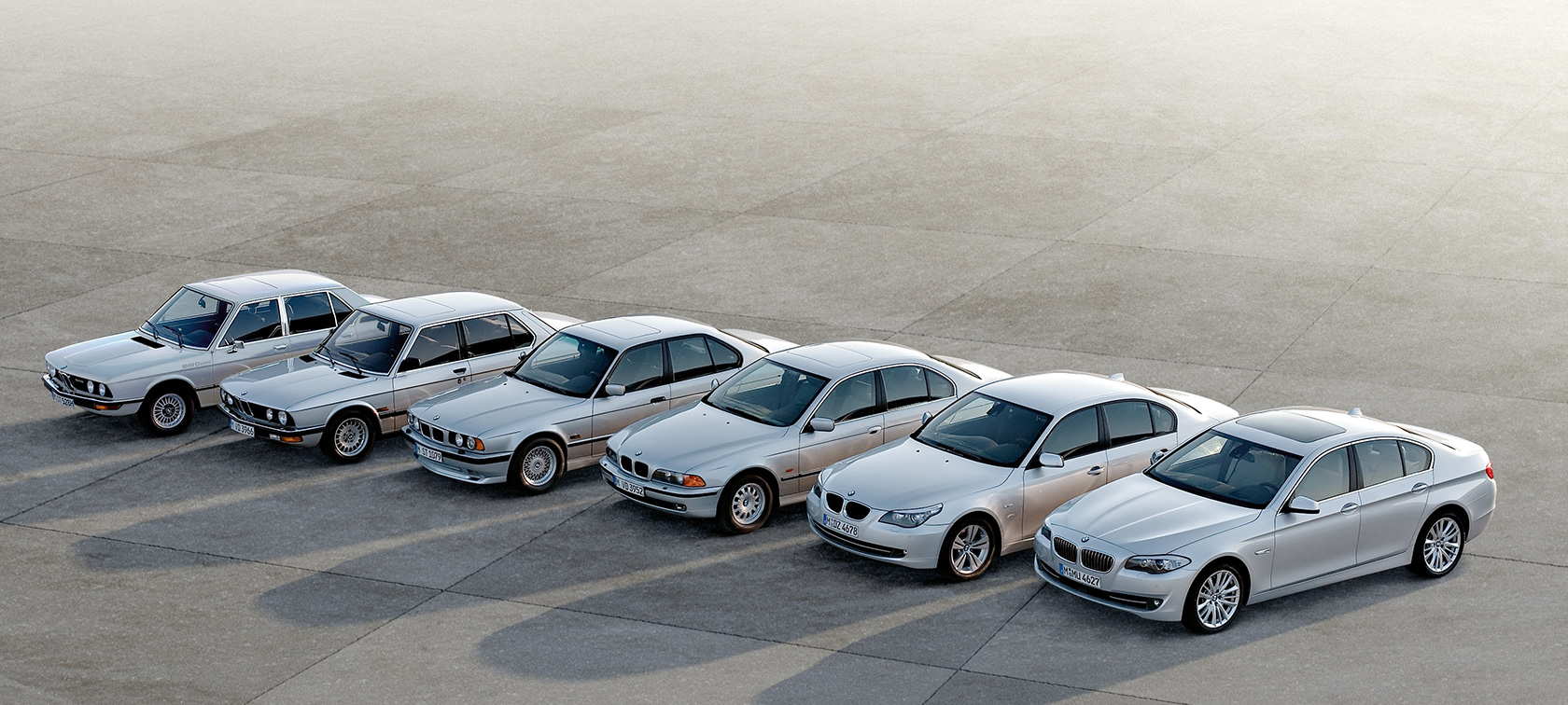 BMW 5. seeria Sedaan, mudelid alates 6. põlvkonnast seistes BMW 5. seeria Sedaan, mudelid alates 6. põlvkonnast seistes