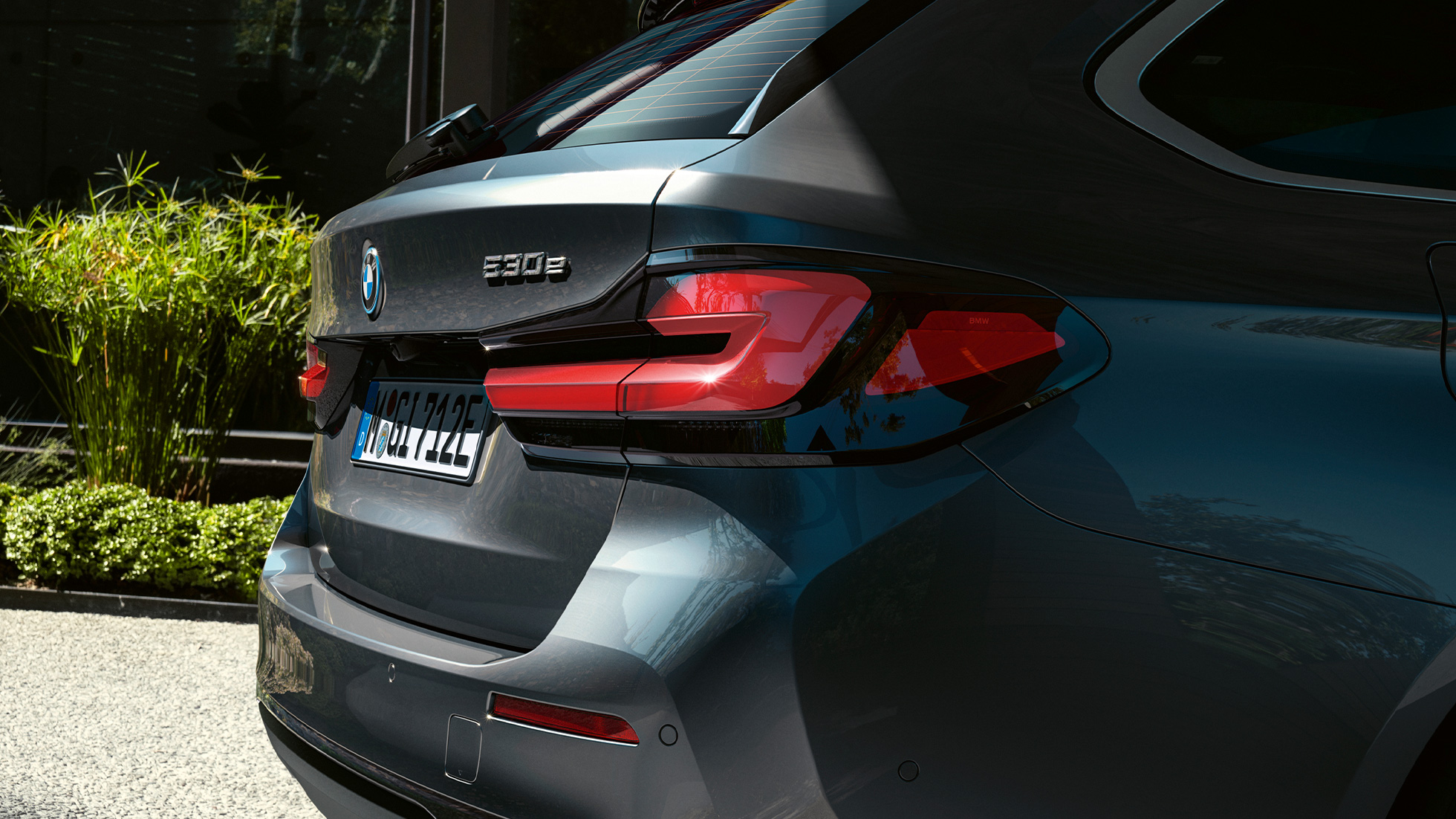 BMW 5. seeria Touring G31, 3D ruumilised tagatuled BMW 5. seeria Touring G31 Facelift 2020 Sophisto Grey salong, 3D ruumilised tagatuled, lähivaade tagant