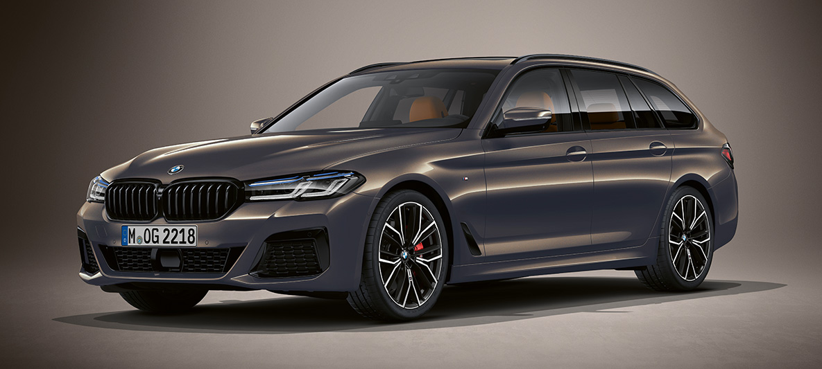 BMW 5. seeria Touring G31, Individuali värviviimistlus BMW 5. seeria Touring Individual G31 Facelift 2020, kolm neljandikku eestvaade seistes