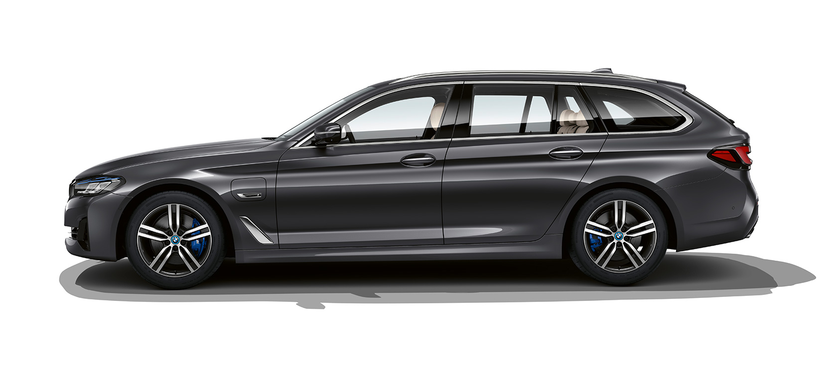 BMW 5. seeria Touring G31, seistes BMW 5. seeria Touring G31 Facelift 2020, külgvaade seistes
