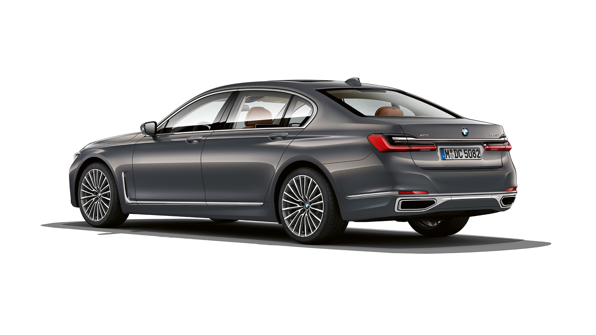 BMW 7. seeria sedaan välisdisainiga Pure Excellence 3/4 tagantvaates Hall BMW 7. seeria sedaan välisdisainiga Pure Excellence 3/4 tagantvaates