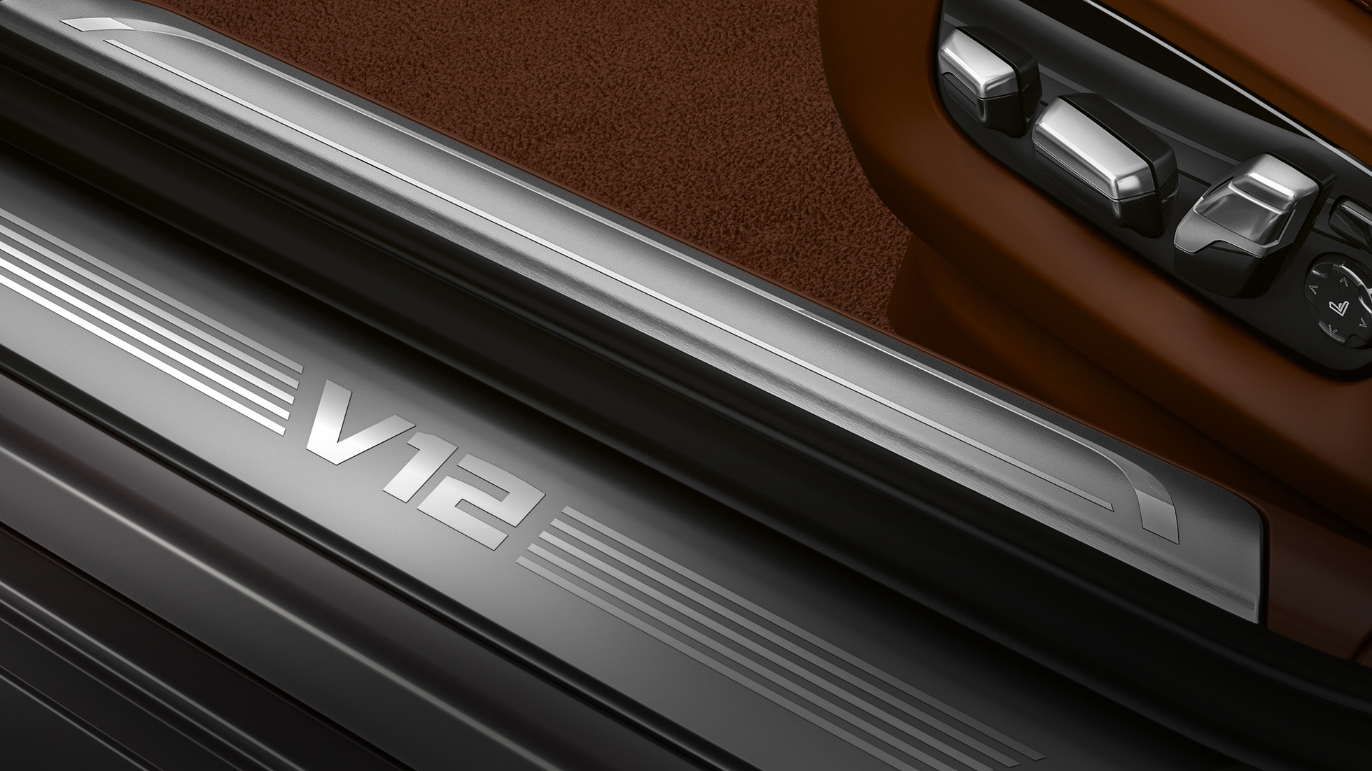 BMW V12-mootor BMW M760Li xDrive: lähivaade V12-mootor