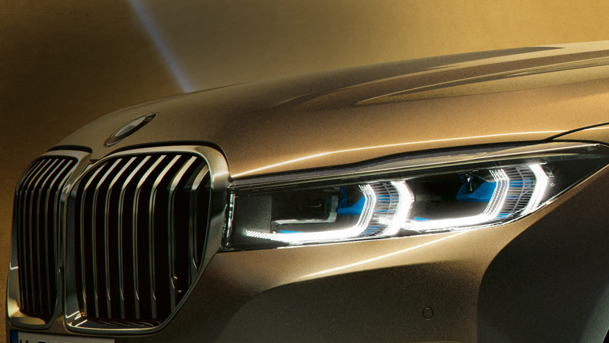 BMW 7. seeria Sedani lasertuled BMW 7. seeria Sedaan: lähivaade sini-valgete kiirtega lasertuledest