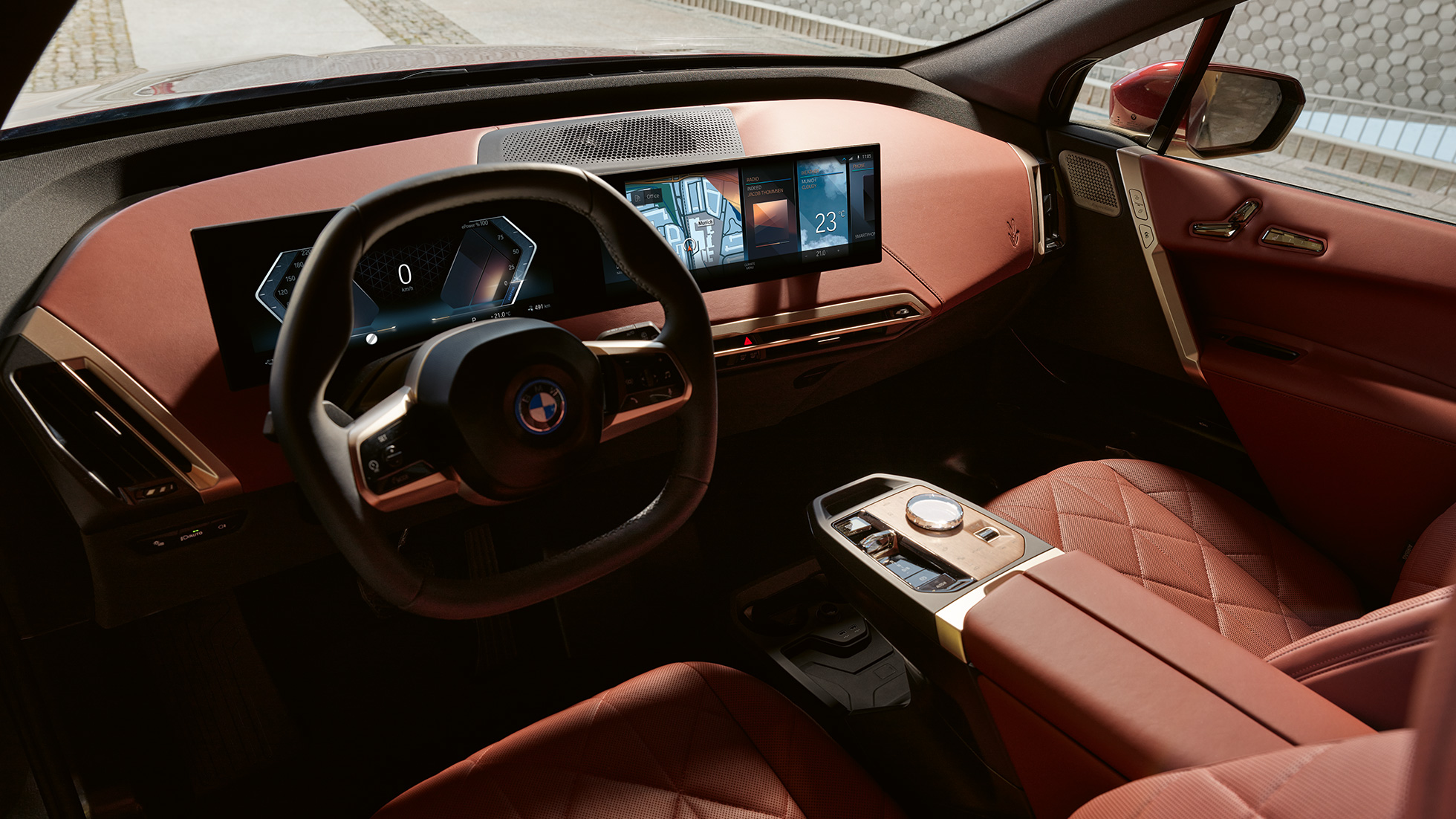BMW iX salong Castanea BMW iX Aventurin Red i20 salong Castanea