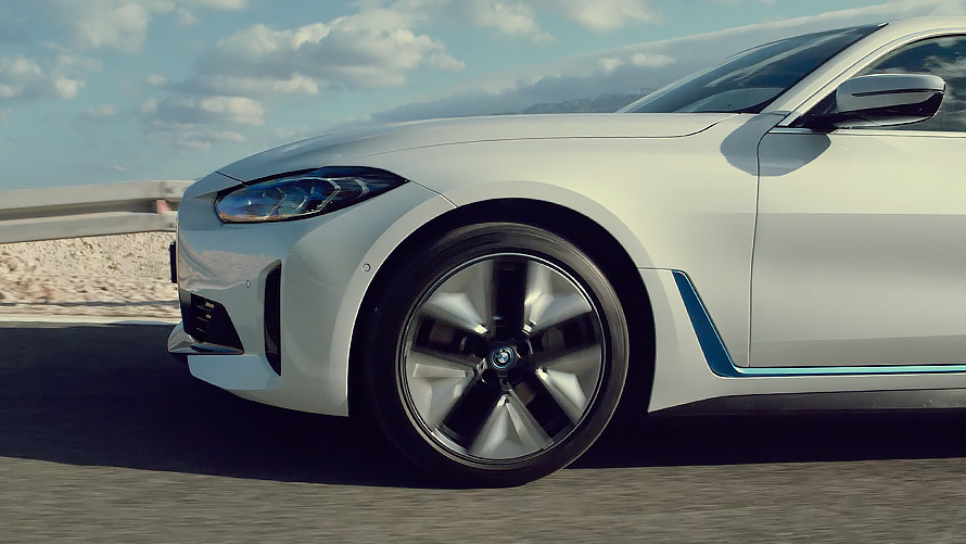 Video täiselektrilise BMW i4 M50 G26 2021 sõidudünaamikast ja kiirendusest Video täiselektrilise BMW i4 M50 G26 2021 sõidudünaamikast ja kiirendusest