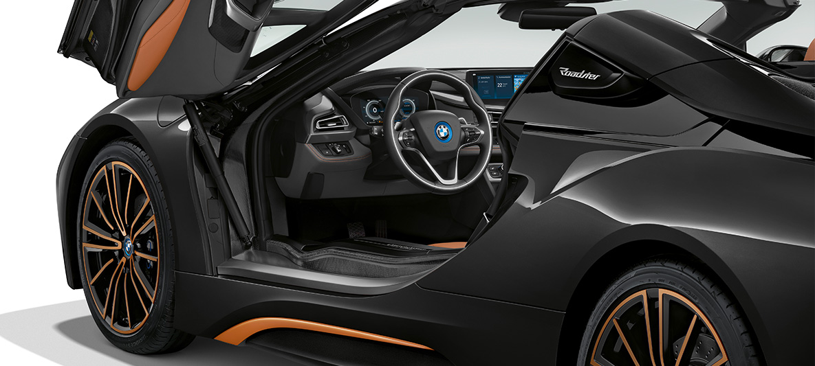 Tiibuksed, BMW i8 Roadster Ultimate Sophisto Edition Avatud tiibuksed, BMW i8 Roadster Ultimate Sophisto Edition, Sophisto Grey