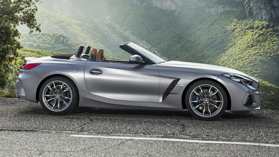 BMW Z4 M40i Roadster G29, külgvaade BMW Z4 M40i Roadster G29, külgvaade