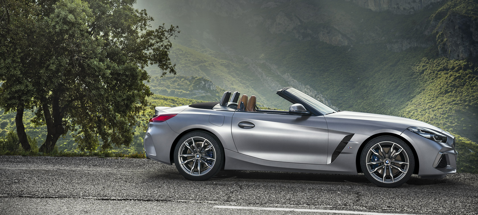 BMW Z4 M40i Roadster G29, külgvaade BMW Z4 M40i Roadster G29, külgvaade