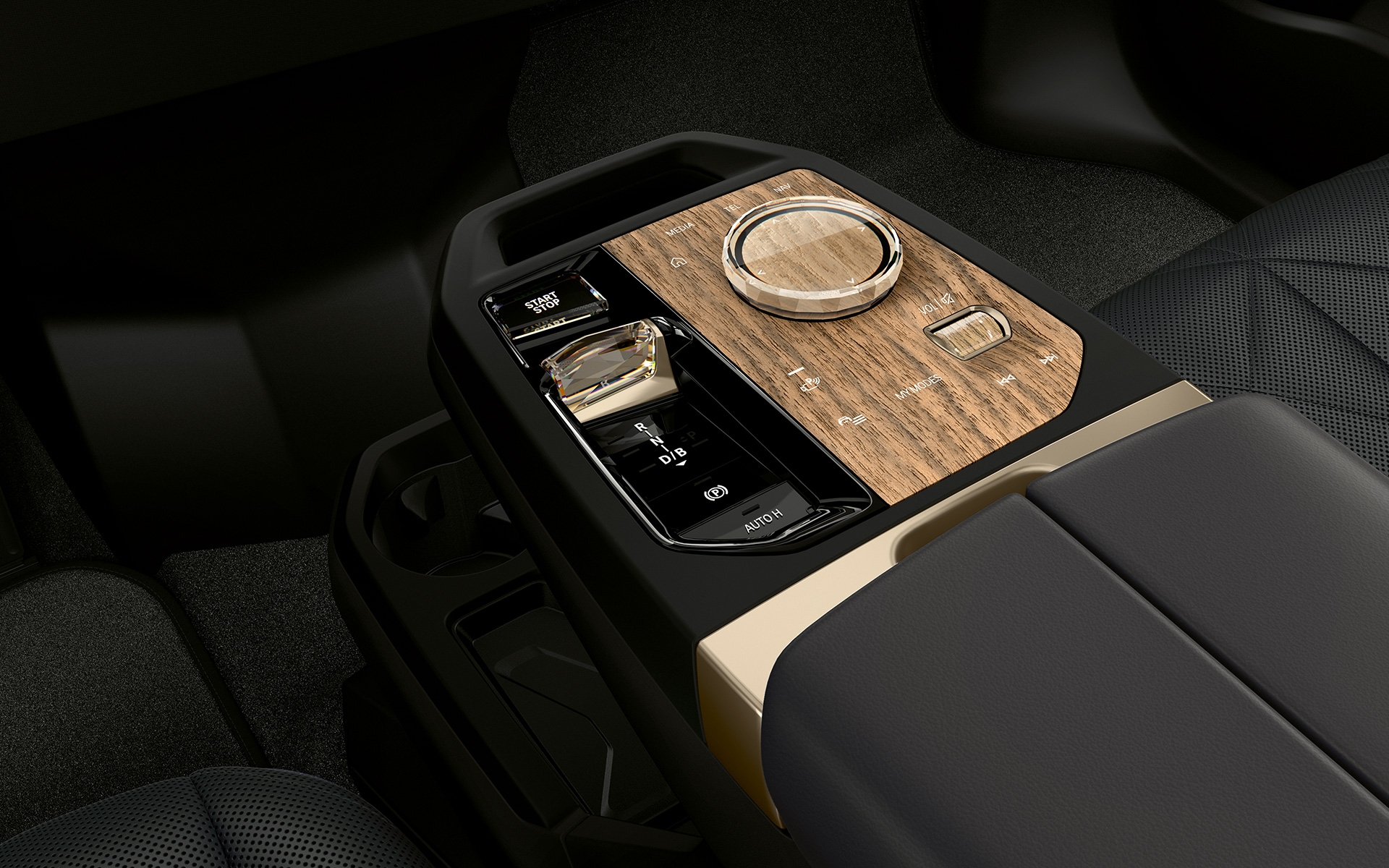 BMW iX M60 i20 2022, elektrimaastur, elektriauto, keskkonsool Start/Stop-nupu ja BMW juhteseadmega, salong
