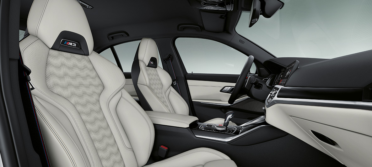BMW M3 Sedaan 2020 G80 salong, BMW Individuali täisnahkpolster 'Merino' Ivory White BMW M3 Sedaan G80 2020 salong, BMW Individuali täisnahkpolster 'Merino' Ivory White
