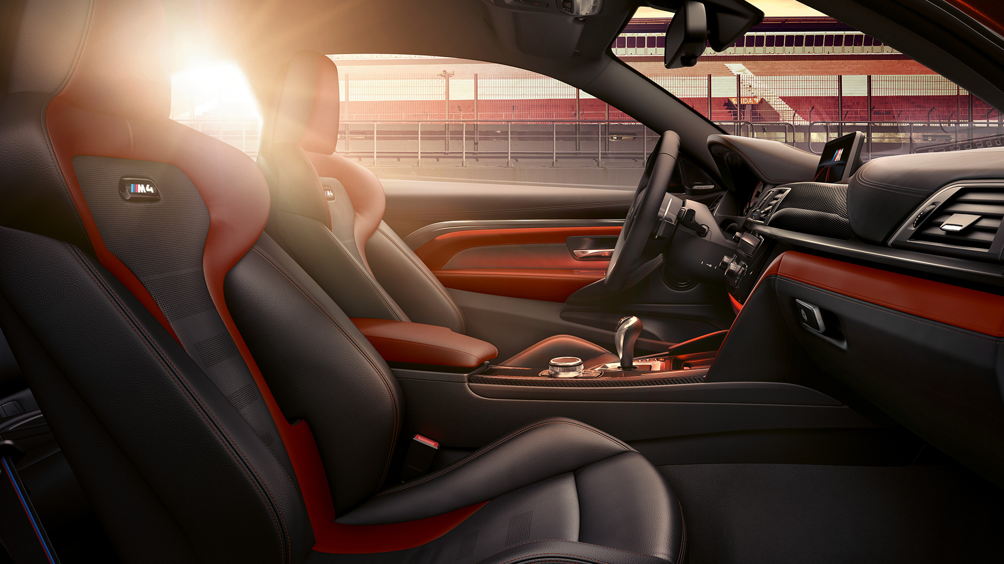 BMW M4 Coupé, salong BMW M4 Coupé, salong, juhikoht