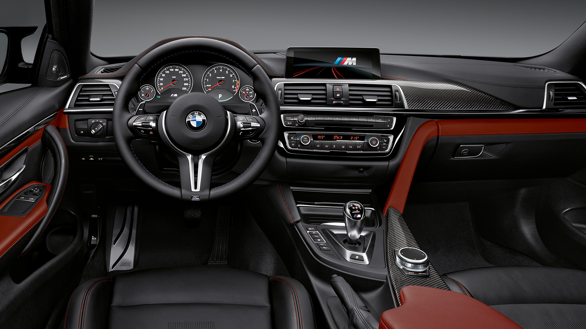 BMW M4 Coupé, juhikoht BMW M4 Coupé, disain, juhikoht