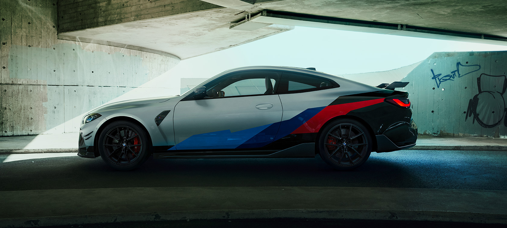 BMW M4 BMW M Performance’i lisavarustusega, BMW M4 Coupé G82 2020 BMW M4 Coupé G82 2020 külgvaade BMW M Performance’i lisavarustusega